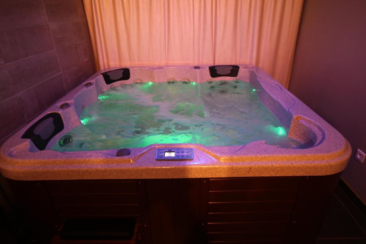 Suite Spa Acces Autonome Бокер Экстерьер фото